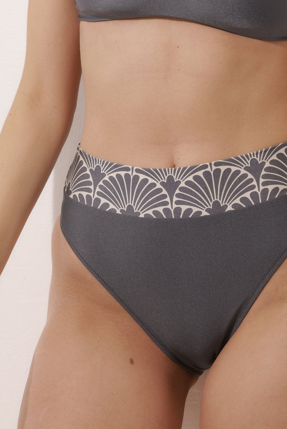 Yumi Bottom Shiny Leaf - BIKINI -BiliBlond Swimwear